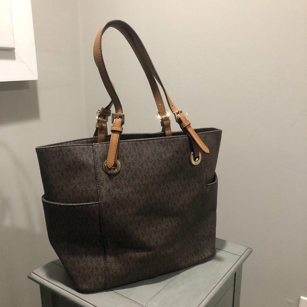 Michael Kors Medium Logo Tote Bag